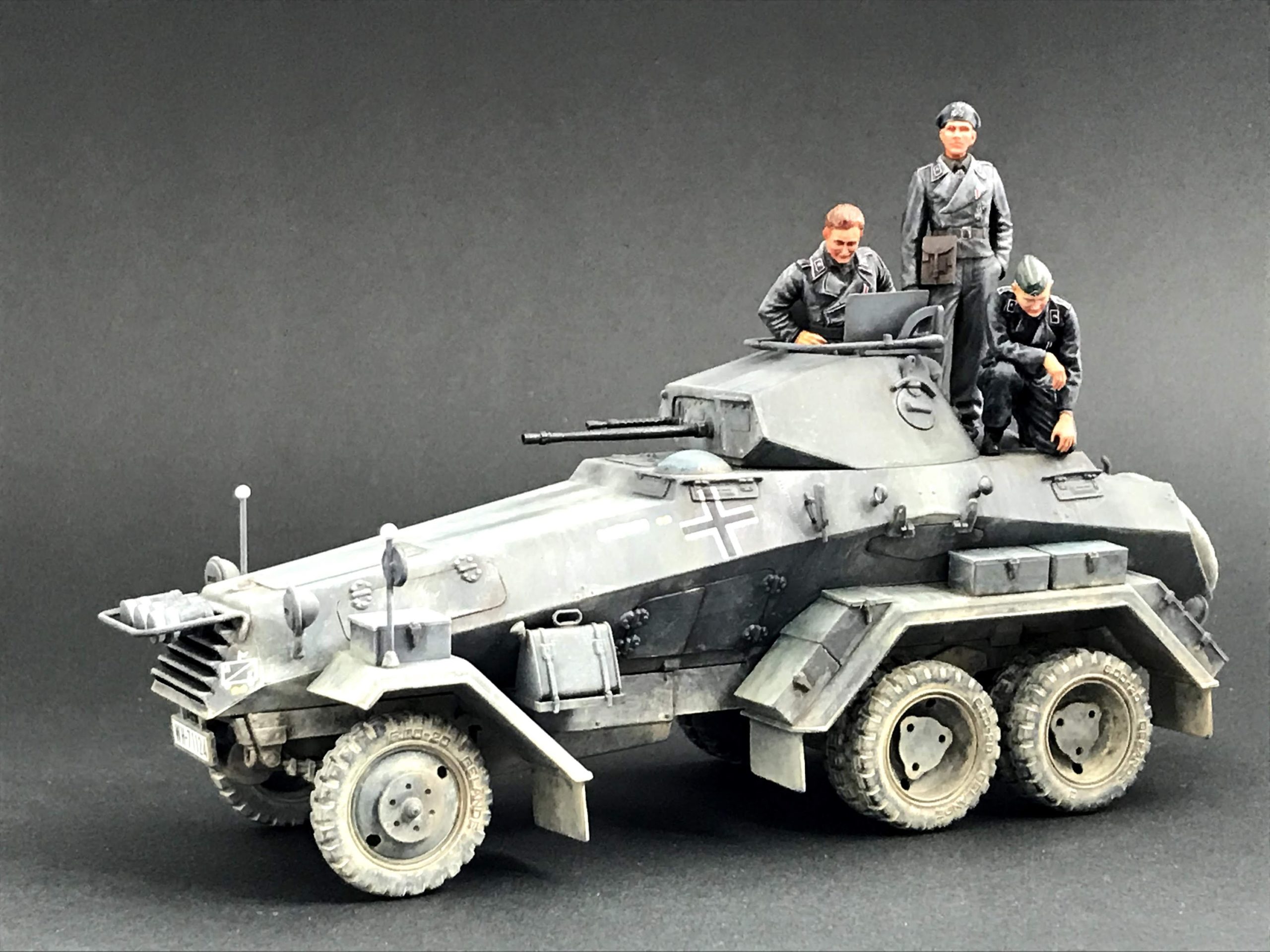 ドイツ6輪装甲車